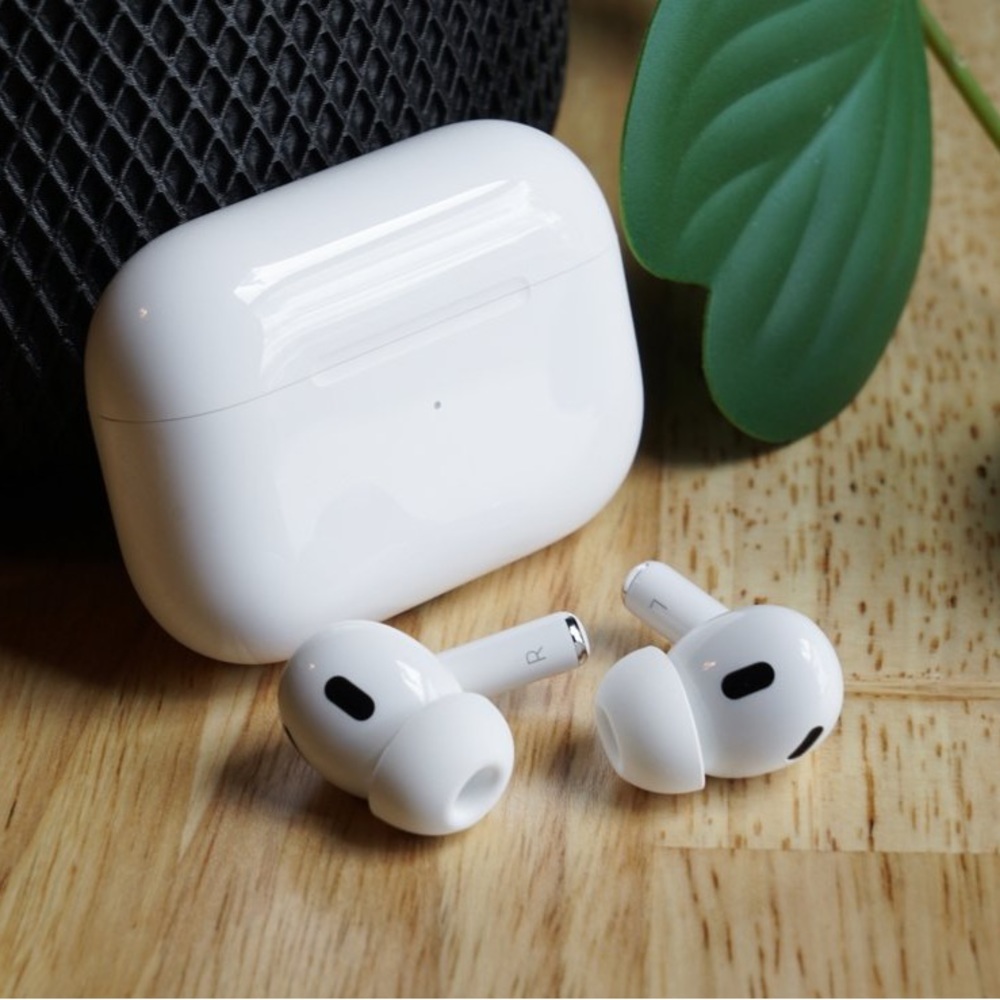 Airpod Pros - Picture 5 of 7